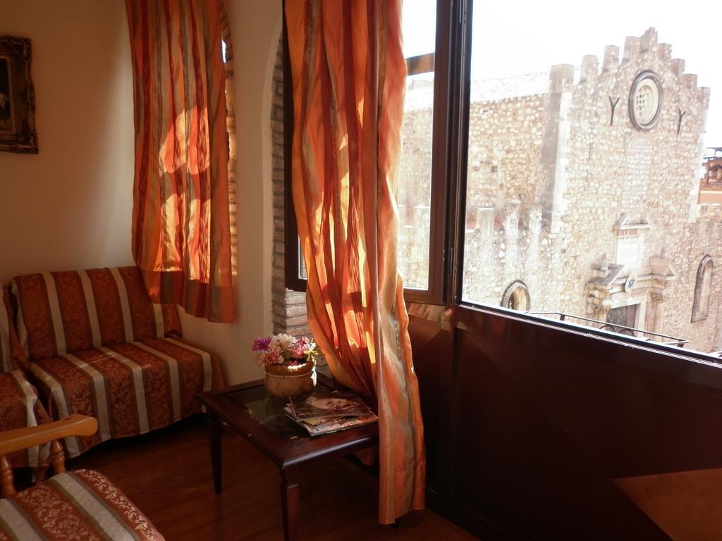 Suite City Center Taormina Ruang foto